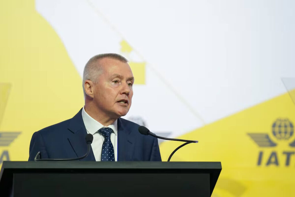 Willie Walsh Report Warns Airline Profits to Halve in 2026